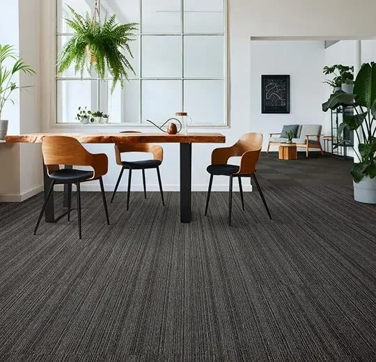 AZM 4405 Jarn+Malm tessera struktur 2 linear karo halı1