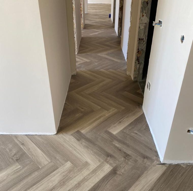 Mflor Parva Broad Leaf LVT Zemin Kaplama 40817 smoky sycamore 5